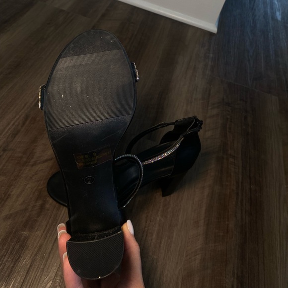 silver and black block heel. size 9. zipper back. never worn! - Picture 3 of 7